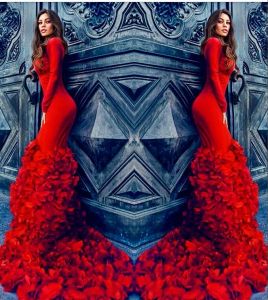 Dresses Amazing Red Petals Trailing Evening Dresses 2016 Crew Long Sleeve Slim Fit Prom Dresses Lace Up Back Sweep Train Celebrity Formal