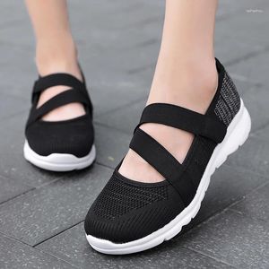 Lässige Schuhe Frauen Sneaker Mesh Flats Sommer atmungsaktiven Tenis weiblichen Mode Sneaker Non-Sli Zapatos de Mujer 35-42