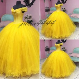 Klänningar 2019 gula Askepott quinceanera klänningar plus storlek från axelbollklänningen tyll prom klänningar korsett söt 16 formell klänning