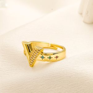 Markenbrief Ring Gold plattiert Edelstahl Offene Bandringe Modedesigner Luxuskristall Kubikzirkonia Ring für Frauen Hochzeit Schmuck Geschenke Größe einstellbar
