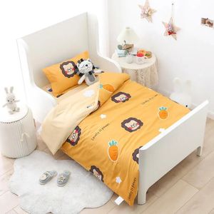 Capa de quilt de jardim de infância de infantil travesseiro de almofada 3 peça 3 peça Departamento de desenho animado Pattern Bedding Conjunto LC222 240325