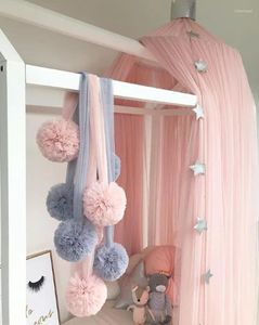 Decorative Figurines DIY Kids Room Decoration Pink Bed Curtain Yarn Ball Pattern To Baby Bedroom Wall Hanging