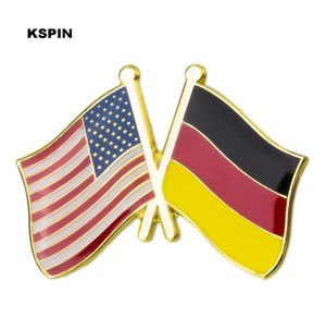 USA Germania Amicizia Flag Flag Badge Pintura Decorativa Balcia per vestiti XY02893744325