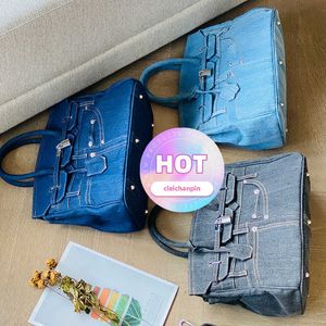 Designer Tote H Ny trendiga varumärkesparodi Pants Pocket Design stor kapacitet Bag Instagram Populära denim Handväska axel crossbody KNB9 B3Z7