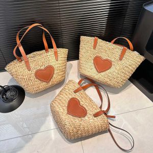 Luxury Designer väskor shoppingväskor halmtyg tote väska strandsäckar axelväskor handväskor korsar kropp läder trim plånbok lafite strandpåse z 4.4