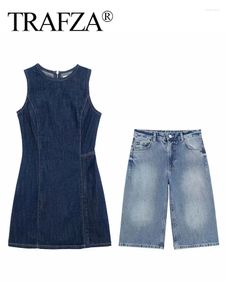 Kvinnors träningsdräkter trafza 2024 Summer denim 2 bit dräkt för kvinnor rund nacke lapptäcke kort klänning chic grundläggande knä längd bred benbyxa