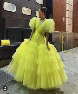 2022 Light Yellow Tulle A Line homecoming Dresses Sexy V Neck Short Sleeves Plus Size Formal Evening Occasion Gowns Vestidos De No3906790