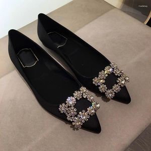 Casual Shoes Large Flat Women's 2024 Autumn Pointed Water Diamond Silk Satin Bridal Wedding 45