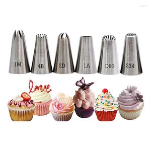 Ferramentas de panificação 6pcs A massa de bico de aço inoxidável é uma ferramenta de bolo creme usada para decorar muffins e cupcakes