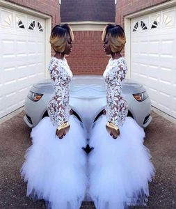 2019 African Black Girls Prom -klänningar med vita sjöjungfru lacelong ärmar Ruffles Tulle golvlängd plus storlek formell kväll slitage6950400