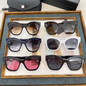 2024 New High Quality 10% OFF Luxury Designer New Men's and Women's Sunglasses 20% Off family's large square plate Japanese Korean style ins net red