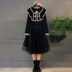 Sıradan Elbiseler 2024 Moda İlkbahar ve Sonbahar Kadın Hepburn Tarzı Küçük Siyah Elbise Yabancı Uzun Kollu Örgü Panel İpek V464