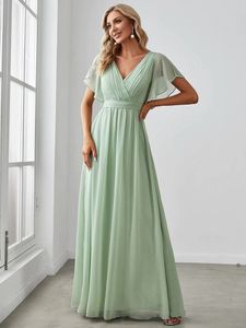 فساتين سهرة أنيقة طويلة خط قصير الأكمام V-Neck Chiffon بطول الطابق 2024 من أي وقت مضى جميلة من امرأة حفلة موسيقية بسيطة اللباس 240320