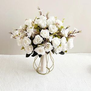 Wedding Flowers Bukiet dla panny młodej Druhny Białe róże sztuczne akcesoria małżeńskie Dekoracja stołu imprezowego