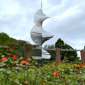 Estatuetas decorativas em 3D sinalizador de vento rotativo flip pingente pingente spinner sino para jardim de casas de decoração de decoração de pássaros refletores de pássaros
