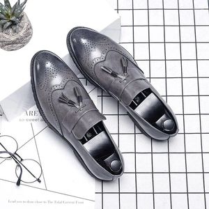 Casual Shoes Big Size Italian Tassel Business Formal Dress Men Leather Loafer Flats Designer Office Oxford för 2024