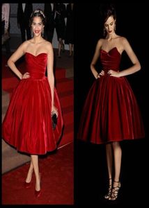 Vintage Velvet Ball Gown Cocktail Dresses Strapless Off The Shoulder Sleeveless Knee Length Pleats High Quality Short Cocktail8660756