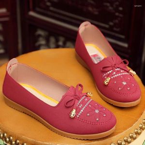 Casual Shoes 2024 Beijing Cloth Women's Flat Anti-Slip Mother Retro Comfortable Old People