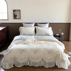 Sängkläder sätter 1000TC egyptisk bomull Lyxig fransk prinsessa Set Flower Brodery spetsar Ruffles täcke täcke lakan kuddar
