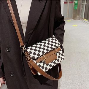 Omuz çantaları Houndstooth Desen PU Deri Flep Crossbody Kadınlar İçin 2024 Kış Hit Lüks Kadın Tasarımcı Çantalar ve Çantalar