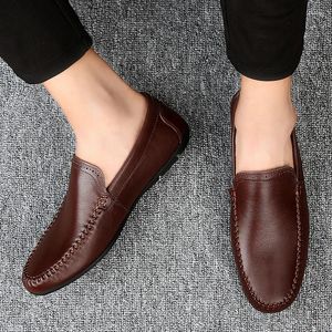 Sapatos casuais de couro masculino desgaste formal confortável e respirável diariamente tampa do dedo do pé preto marrom preto tamanho grande
