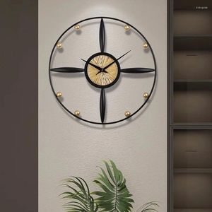 Relógios de parede Decoração do relógio da sala de estar Elegante Arte exclusiva do presente da mão em casa Black redondo quarto moderno decoração
