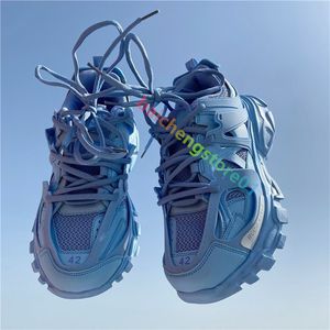 Spor ayakkabı erkek tasarımcısı Paris B'nin üçüncü nesil baba ayakkabıları kadın izi 3 0 erkek ve kadın eğlence sporları LED ışığı ile şovu artırmak için b4
