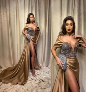 2021 Aso Ebi Arabic Gold Sheath Prom Dresses Keyhole Illusion Crystal Beading Bling High Side Split Long Sweep Train Formal Evenin5194655