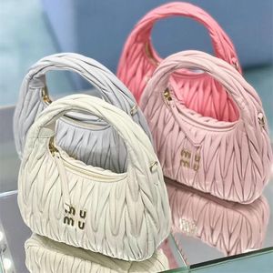 Miui Hobos Wander Matelasse Bag Luxury Luxury Women Lindarm Facs Pags مصمم محافظ مع حزام الكتف حقيبة اليد حقيبة حقيقية معصم من الجلد الأصلي