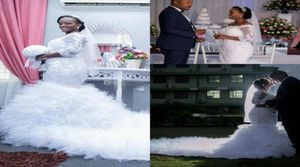 2020 African Mermaid Wedding Dresses New Off Shoulder Long Seces Lace Appliques Pärled Plus Size Chapel Train Tulle Ruffles Brid6103580