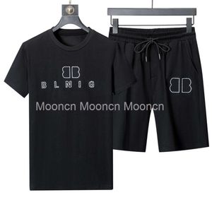 Shorts de camisetas de designer de textos masculinos para homens letras femininas bordadas no verão de verão casual manga curta e grossa camiseta de streetwear terno