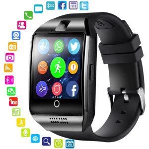 Watches Bluetooth Smart Watch Men Digital Watch Q18 med pekskärm Big Battery Support TF Sim Card Camera för Android Phone Men Gift