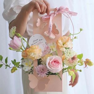 Brocada de presente 1pc Bouquet Bote Box Butterfly Hollow Out Handle Basket embrulhando papel Arranjo de flores para o dia dos namorados empacotamento