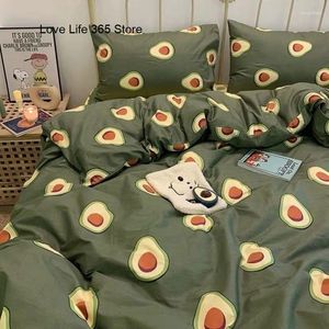 Zestawy pościeli w stylu Nordic Ins Avocado Green Set Cartoon Fruit Quilt Cover Poliester Wysoka jakość Komputer pełny rozmiar z poduszką