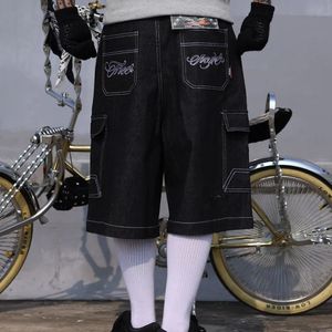 Hip -Hop -Sommer -Stickerei Blumenbaggy über Kniejeans Shorts Herren Vintage Wide Lein Taschen Übergroße Denim Fünf -Punkte -Hosen 240327