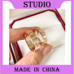 Kajia Classic Love V Gold Silver Plated Light Luxury High SMARN och WIDE EDITION Single Three Diamond Ring