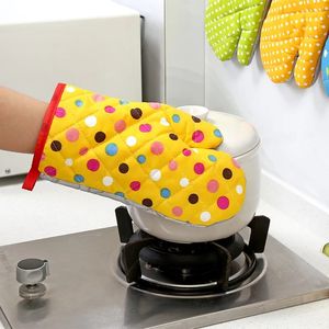 2024 NEW Mitten Microwave Oven Glove Cotton Insulated Baking Heat Resistant Gloves Oven Mitts Terylene Non-slip Cute Kitchen Tool 1pcs