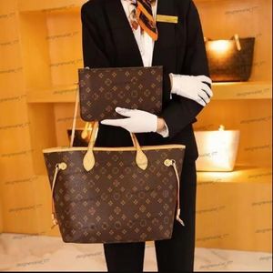 Trendy and fashionable new handbag Luxury designer bag Large shopping bag counter series Top quality material Underarm bag Casual vintage wallet