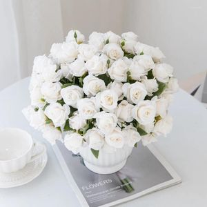 Dekorativa blommor 15 huvuden Artificial Flower Silk Rose Bride Bouquet For Wedding Arch Christmas Home Decoration Accessory Valentine's Day