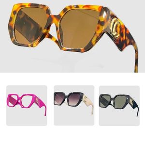 Sonnenbrillen Designer Okulary przeciwsłoneczne Kobiety Polaryzowane Ochrona UV Zielone czarne okulary przeciwsłoneczne Mężczyźni Mężczyzny PC PC Square Lens Okulary Najwyższa jakość HJ0100 C4