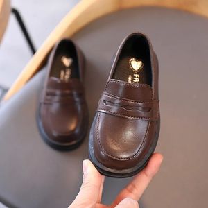 Kids Loafers Slipon Pu Leather Shallow Black Brown Boys Girls Flat Shoes 2136 Toddler Fashion Leisure Children Casual Shoe 240321