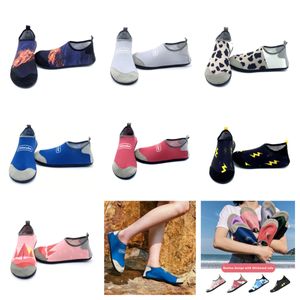 أحذية رياضية Gai Sandal Mens Women Wading Shoe حافي القدمين الأحذية الرياضية في الهواء الطلق الشواطئ Sandal زوجين الحذاء بحجم 35-46 يورو 35-46