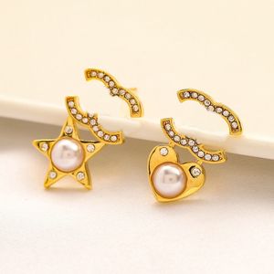 Brincos de grife de grife Mulheres Brincos da moda simples marca clássica C Diamond Stud Brincos