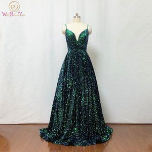 Parti Elbiseleri Sergi Bling Yeşil Akşam Elbisesi Spagetti Kayış Prom Elbiseleri Uzun Kadınlar Resmi Elbise Özel Yapımı