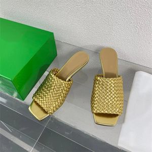 Designer Sandaler High Heels Women's Slim Heels Gold Luxury Brand Outdoor Leisure Sandale Error Wedding Party Summer Sandal Sandale