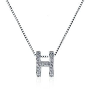 French Sterling Sier H-letter Necklace with A Female Niche Design, Light Neck Small Diamond Moselle Collarbone Chain, High-end and Minimalist