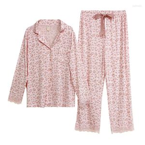 家庭用衣類サテンシルクブティックレディースパジャマセットファッションヒョウ柄のホームウェア長袖の夜のシャツとパンツの睡眠服