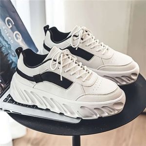 Sportsmän fasta chunky skor, avslappnad snörning upp comfy mjuka sula sneakers för utomhusaktiviteter, vinterhöst