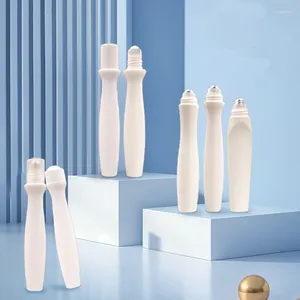 Depolama Şişeleri 100pcs 15ml Plastik Silindir Beyaz Esansiyel Yağ Rulosu Şişe benzersiz şekil göz kremi masaj şişeleri çelik top