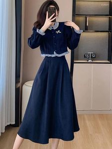 Arbetsklänningar 2024 Autumn Fashion Två stycken Set koreanska kvinnor vintage ruffles stickad skarvskjorta topp a-line midi kjolar eleganta kläder